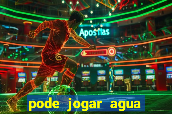 pode jogar agua fervente na pia