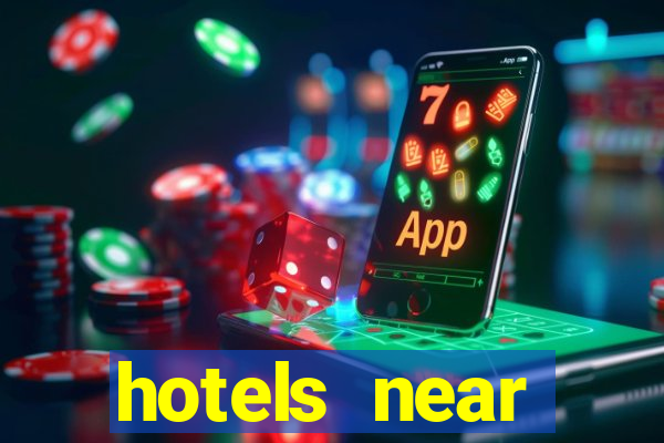 hotels near hollywood casino