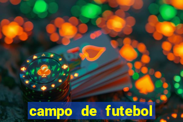 campo de futebol de barro